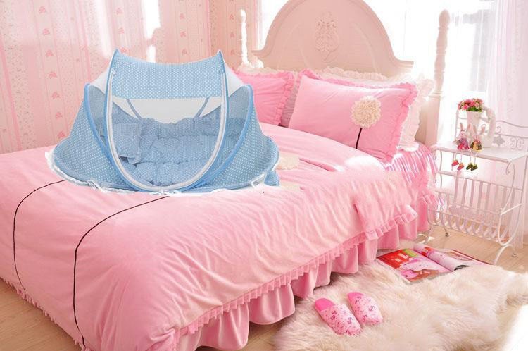 Foldable Baby Bed with Pillow